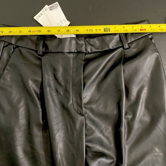 New H&M Faux Leather Wide Leg Pants High Waisted Trousers Pleated Black - Picture 7 of 8